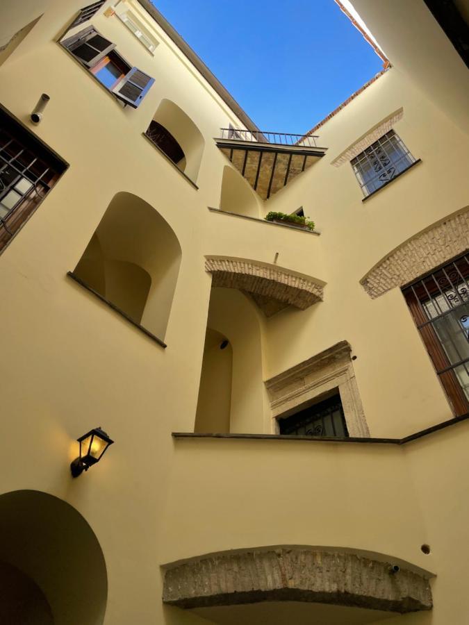 Casa Cappellari Design Studio A Campo De' Fiori Roma Exterior foto