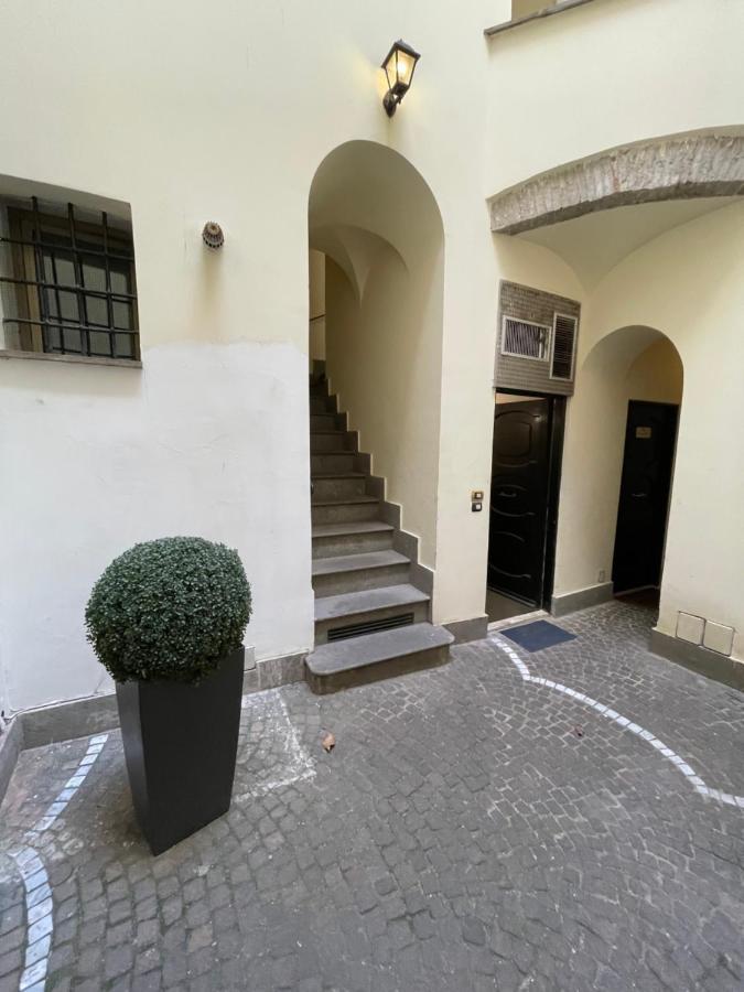 Casa Cappellari Design Studio A Campo De' Fiori Roma Exterior foto